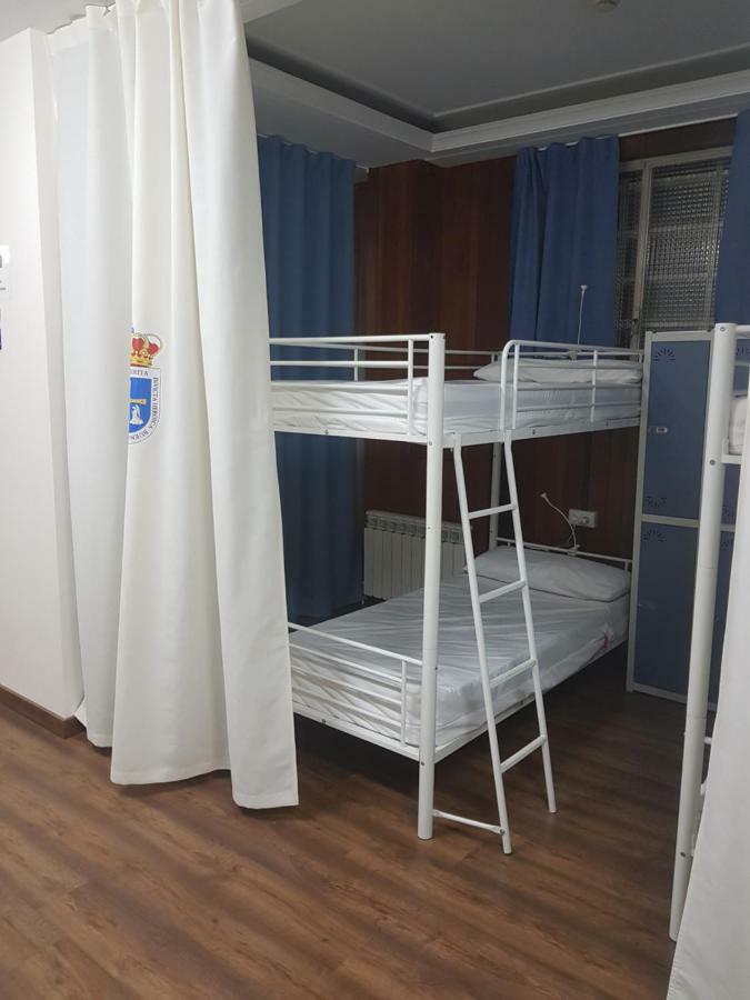 Albergue Turistico La Peregrina Oviedo Esterno foto